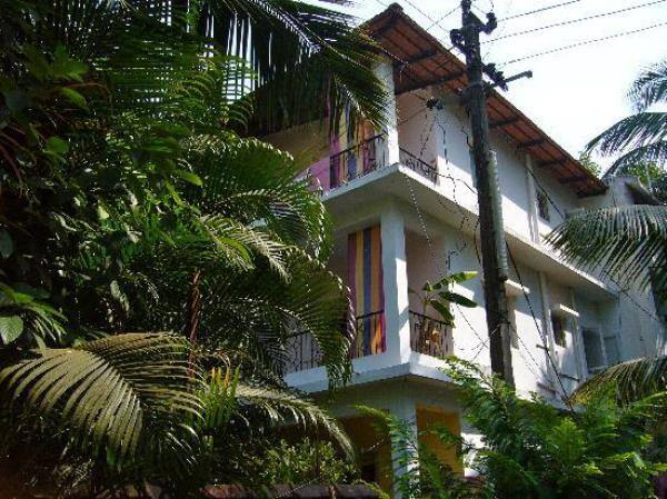Good Holiday Beach House, Goa 4